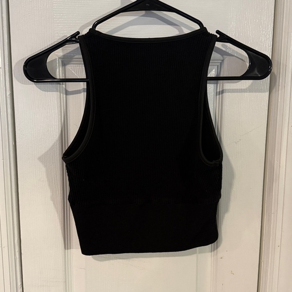 Maniere De Voir Black Sleeveless Crop Top - Picture 3 of 4